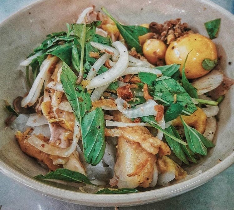 Bánh Ướt Lòng Gà