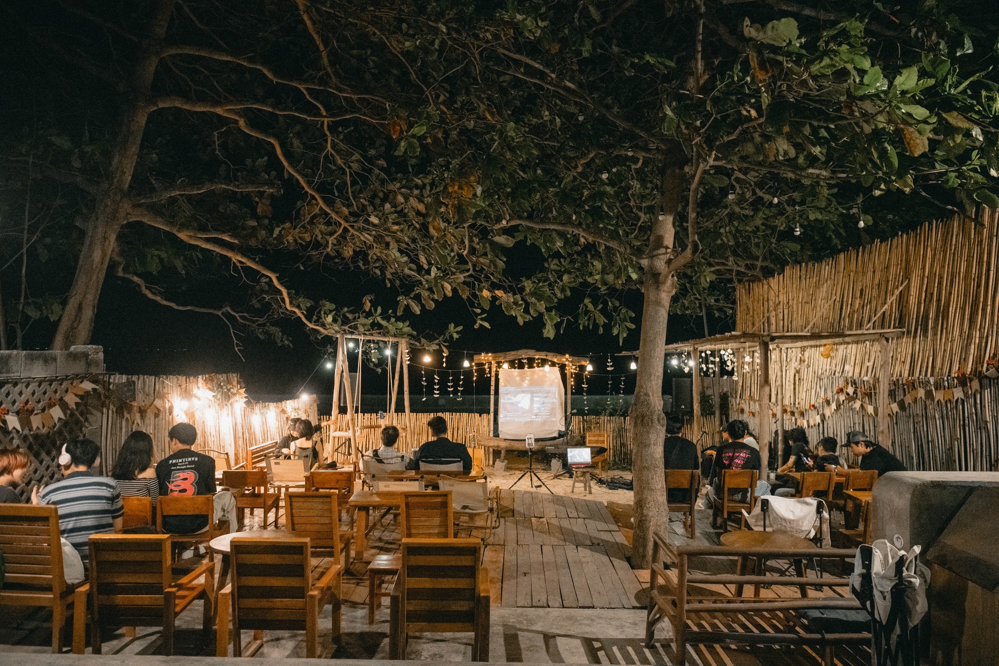 Đút Túi 10 Quán Cafe Phan Thiết View Biển Siêu Chill Mới Toanh