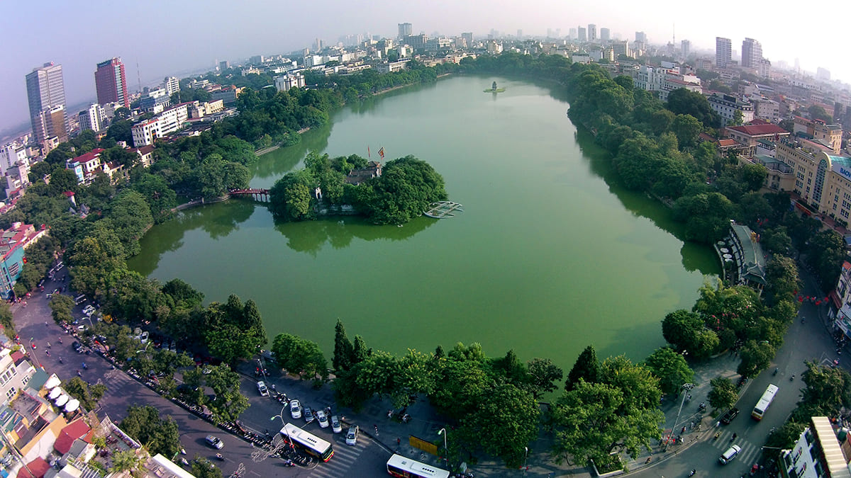 Hồ Hoàn Kiếm: Nơi Lắng Đọng Thời Gian Trong Lòng Thủ Đô