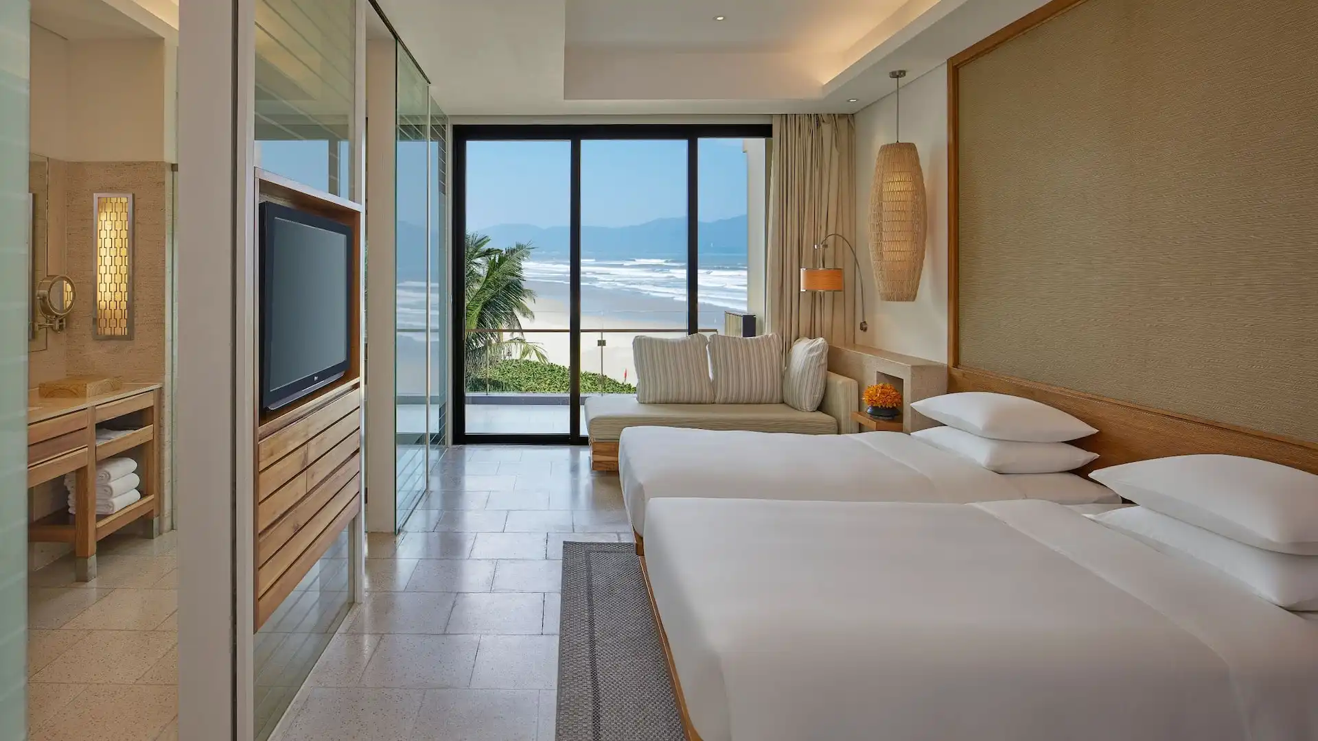 Hyatt Regency Danang 4