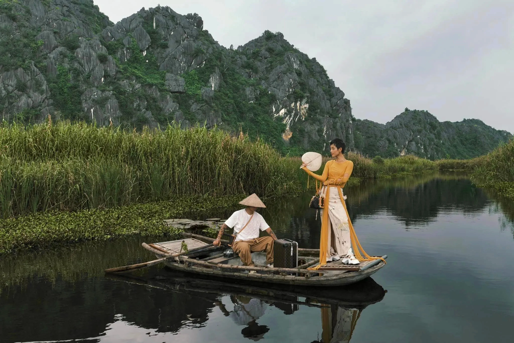 Đạp xe quanh đầm Vân Long sáng sớm – trải nghiệm yên bình khi đi Ninh Bình 3 ngày 2 đêm